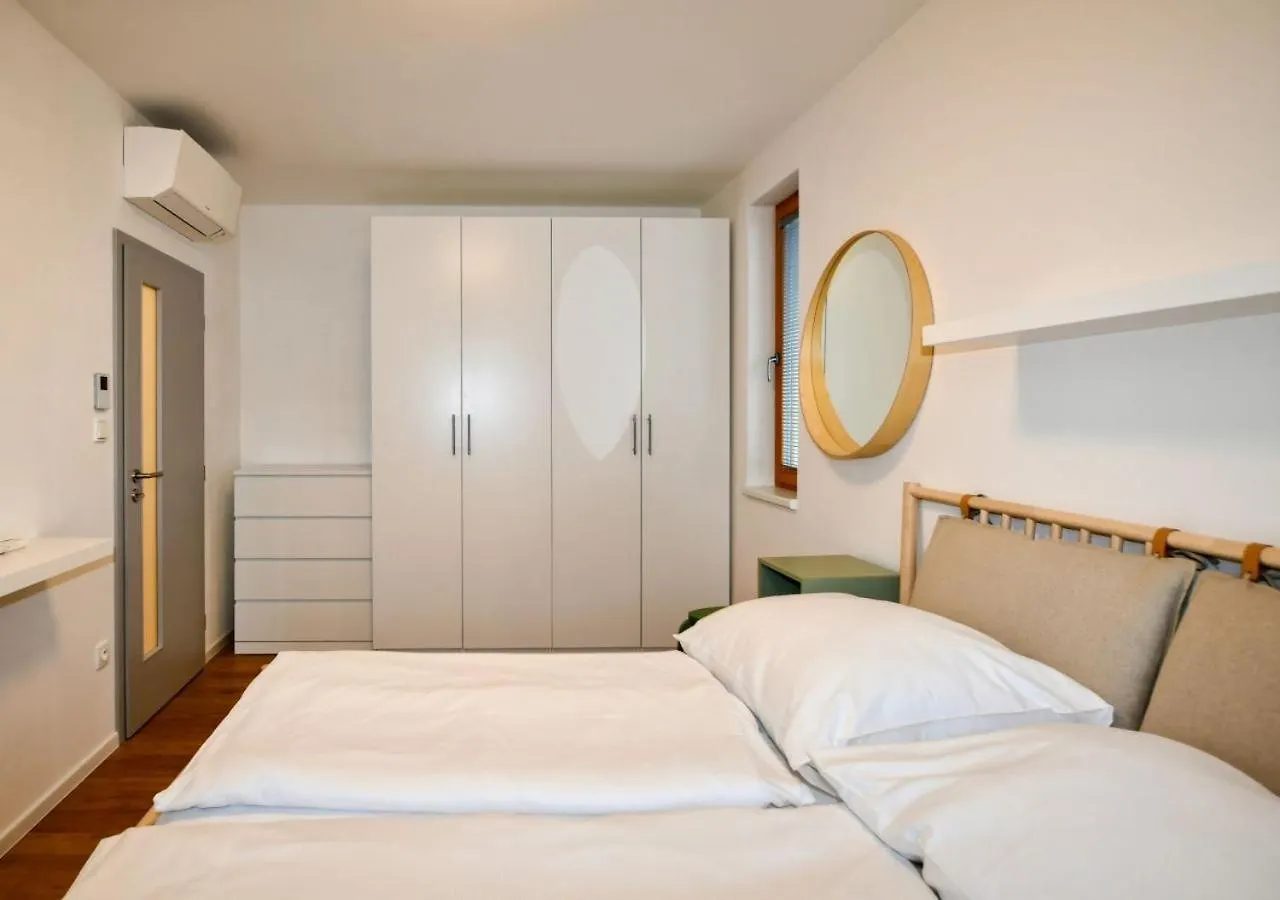 Efi Residence Holzova 28 Brno